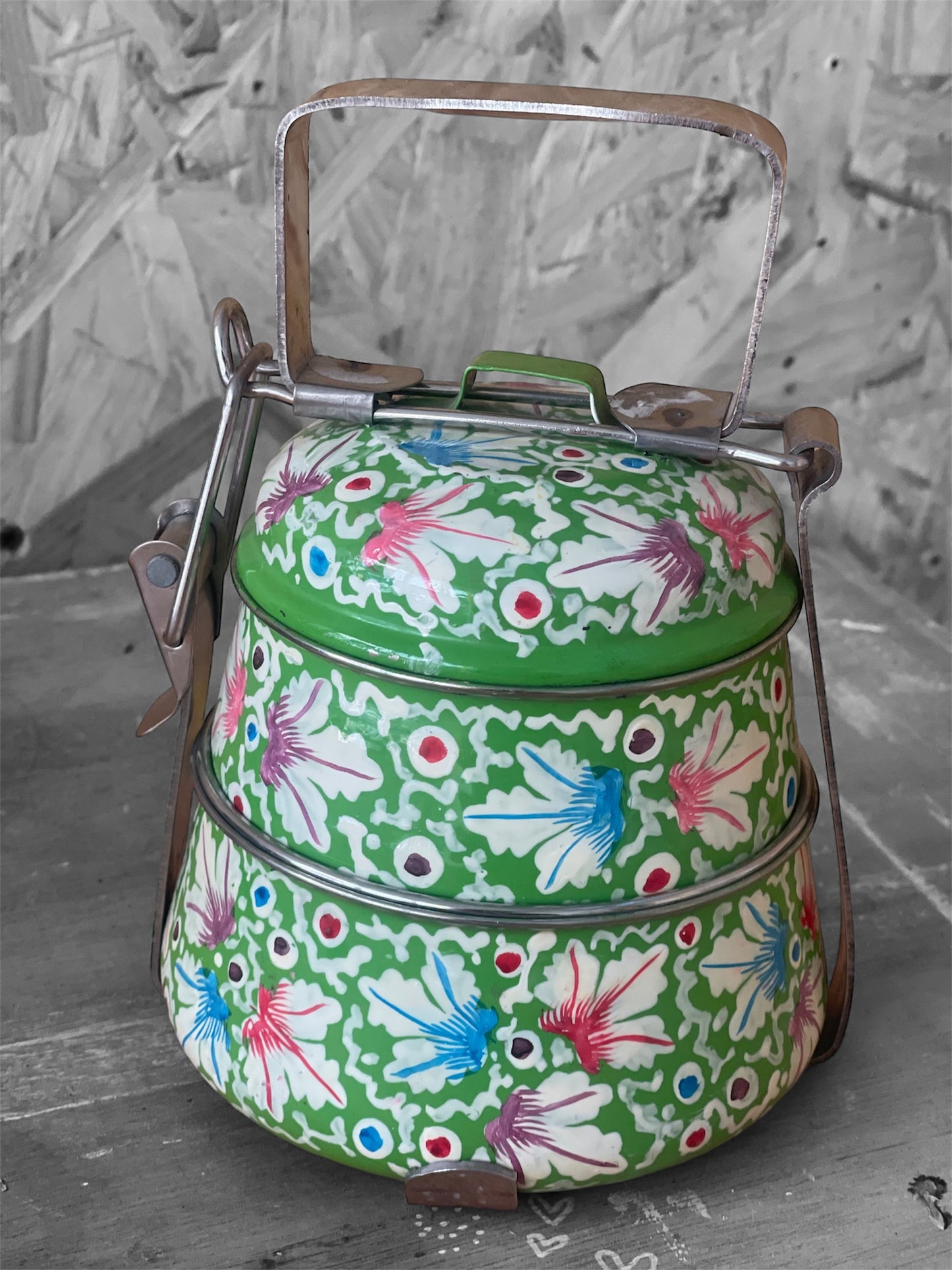 Ornate tiffin
